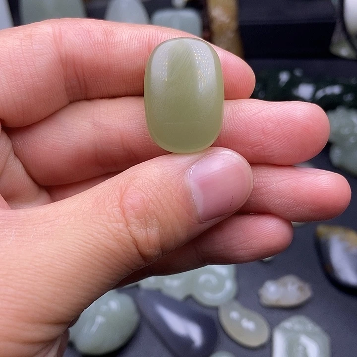 未镶嵌和田玉挂件