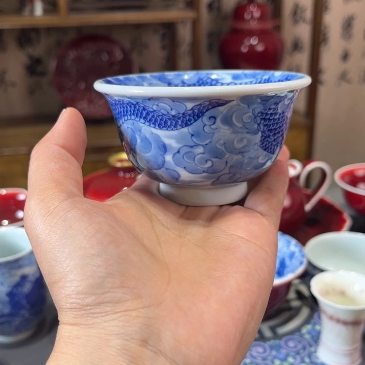 景德镇陶瓷龙纹杯