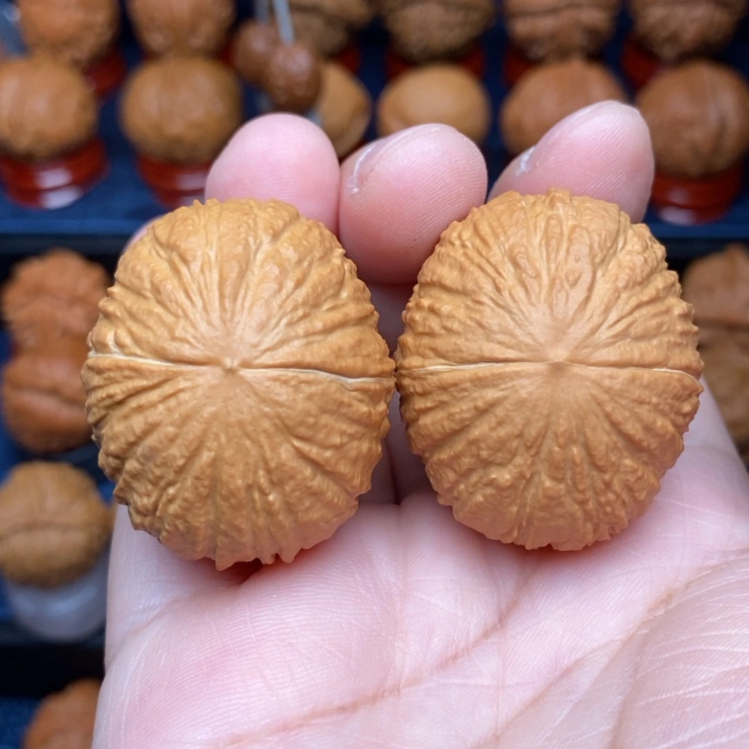 文玩核桃把件手捻猴头