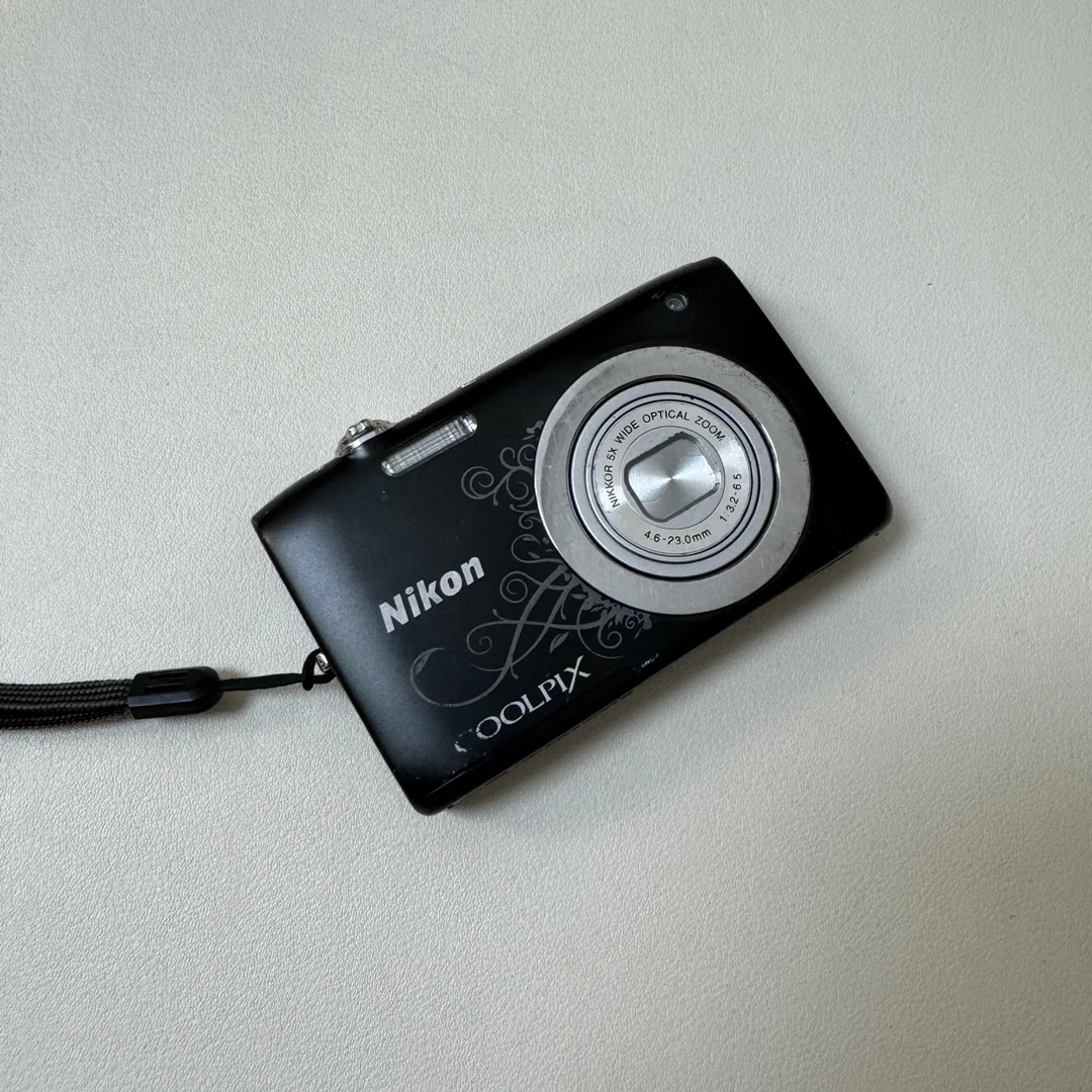 9新 Nikon/尼康 尼康S2600 1400w 5倍光学变焦 拍人像好看