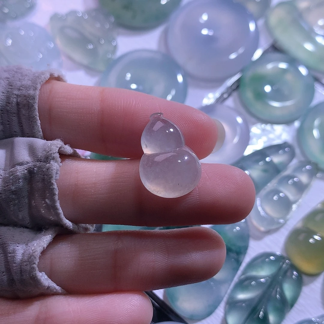 颈饰未镶嵌翡翠葫芦