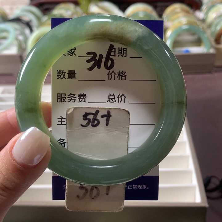 蛇纹石玉未镶嵌手镯316