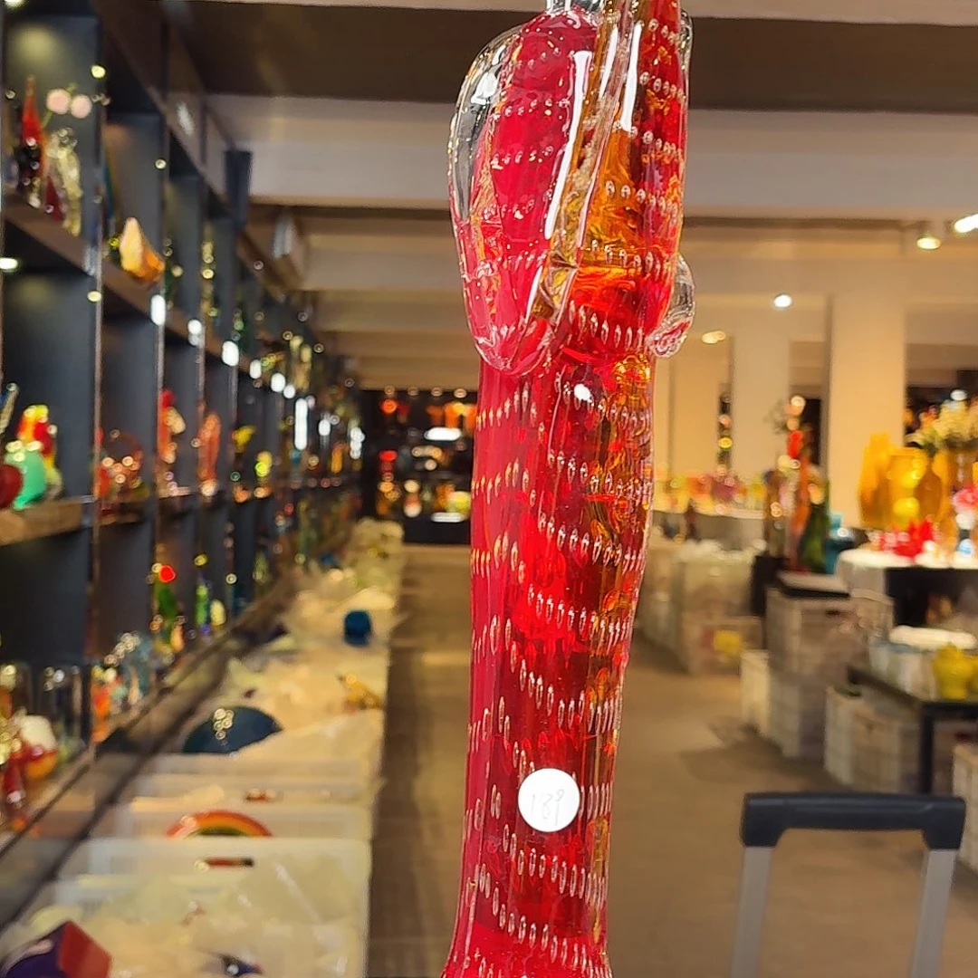 摆件琉璃岛和白玉塔