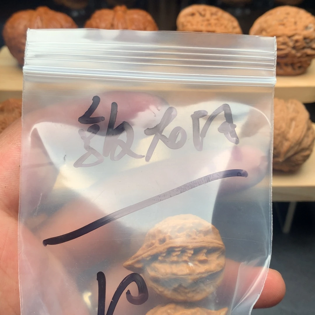 郭*阳核桃摆件11111111