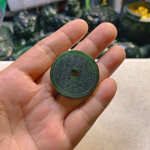 蛇纹石玉颈饰未镶嵌㐓*