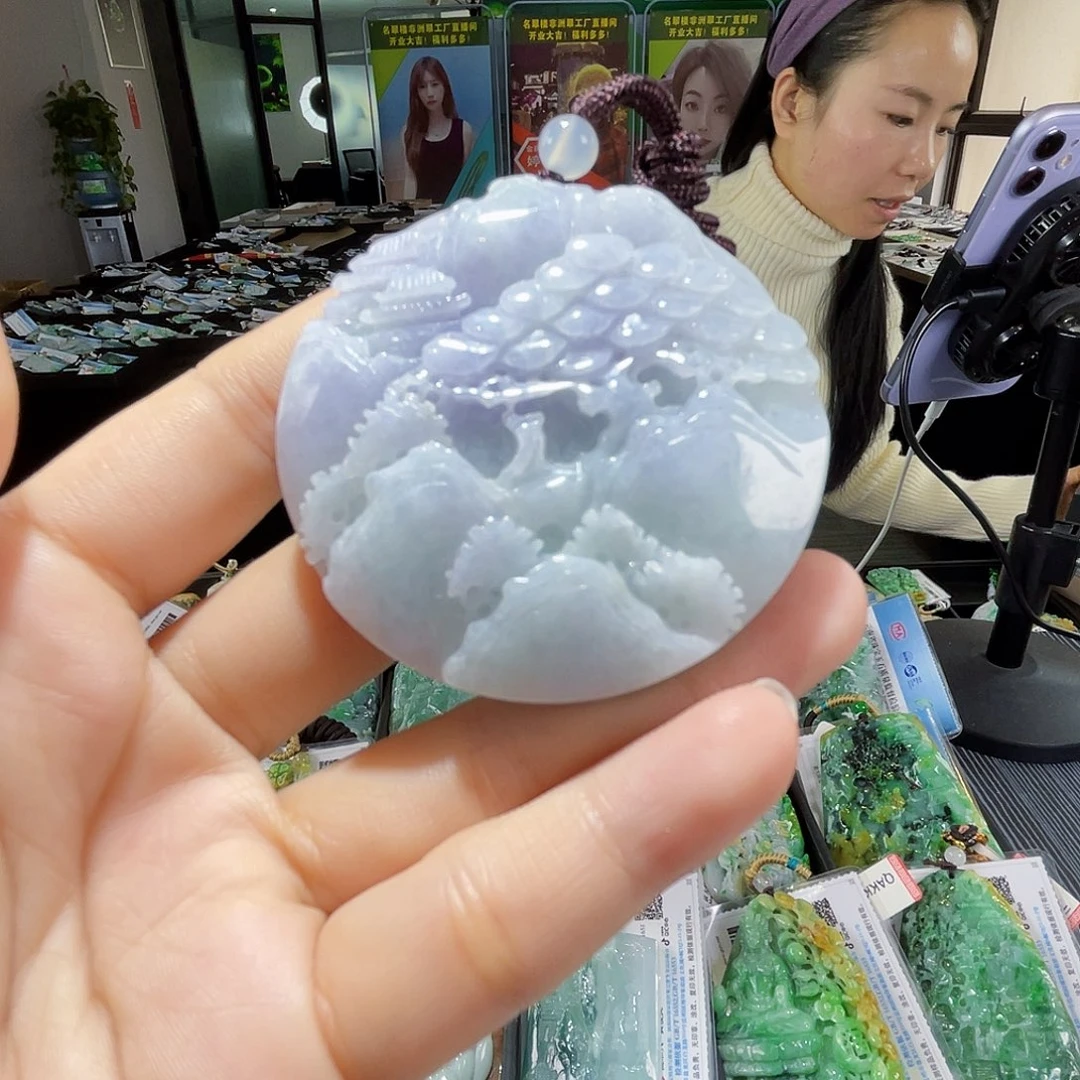 颈饰未镶嵌翡翠一