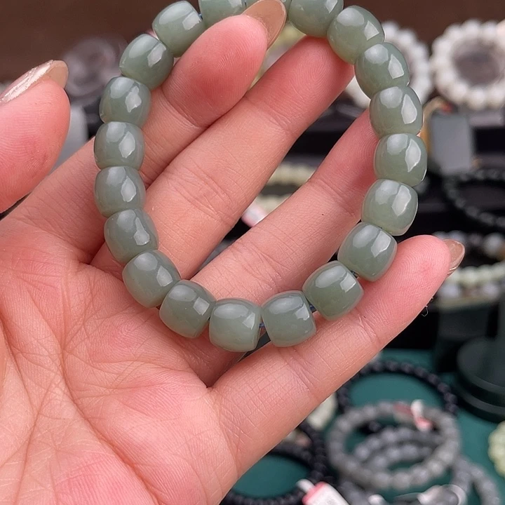 和田玉未镶嵌手链新疆且末冰低天空蓝卡10