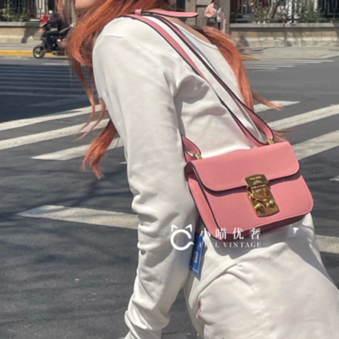 99新 MIU MIU/缪缪    miumiu缪缪粉色牛皮金扣豆腐包斜挎包