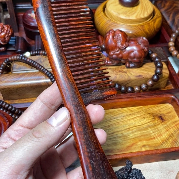 檀香紫檀（小叶紫檀）插齿梳子