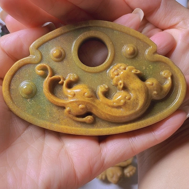 岫岩河磨玉（透闪石质玉）未镶嵌把件