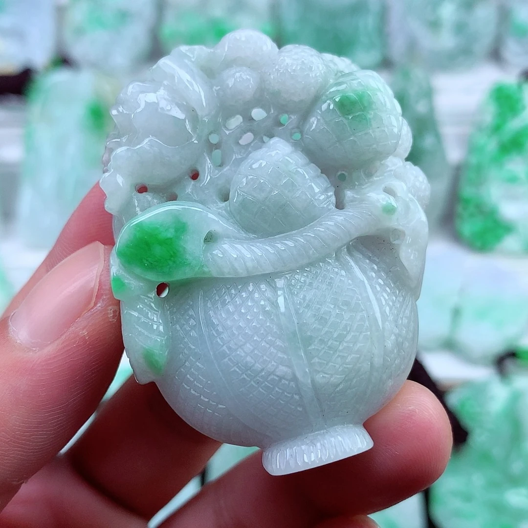 翡翠未镶嵌颈饰翡翠吊坠