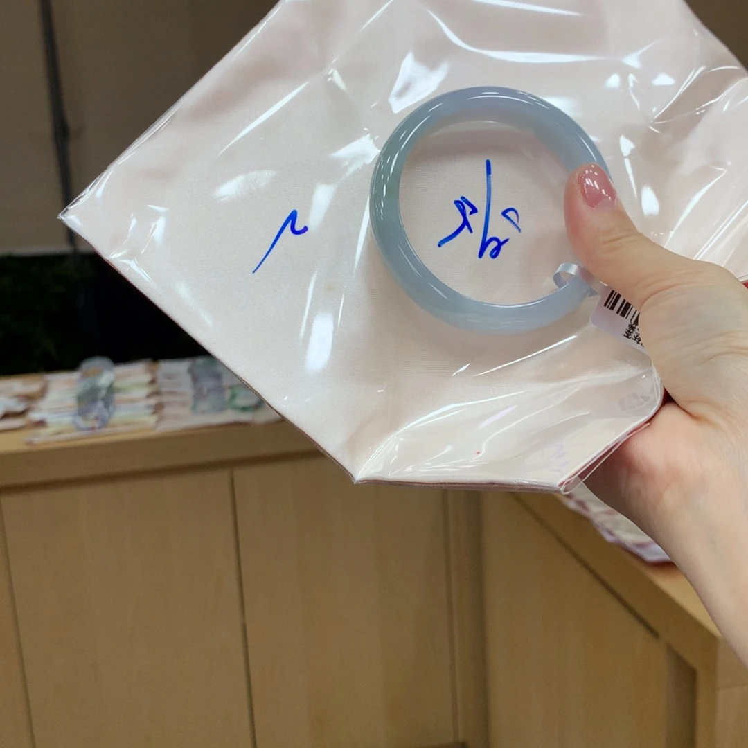 未镶嵌手镯翡翠不退不换
