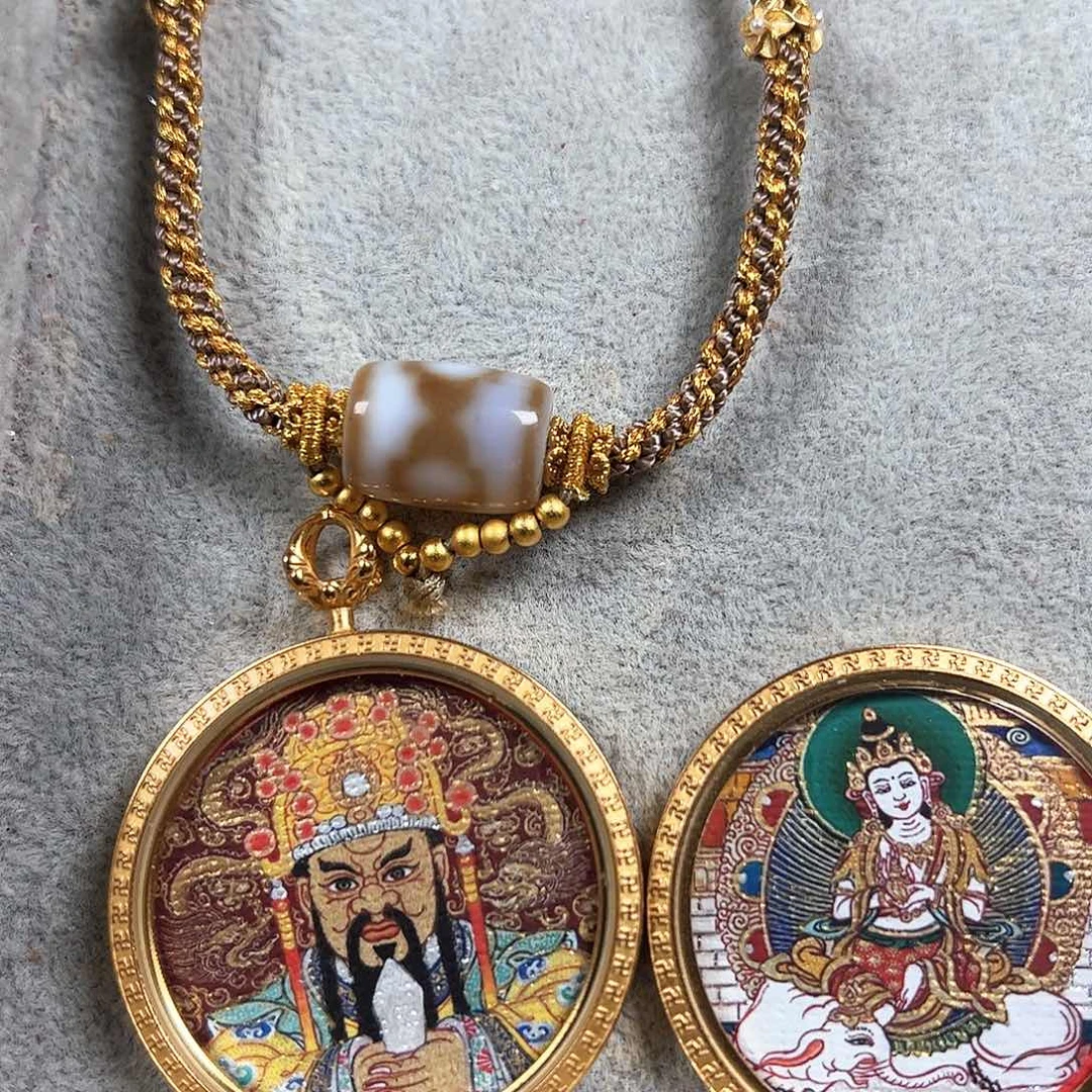 吊坠在****我五爷加普贤加图片绳子