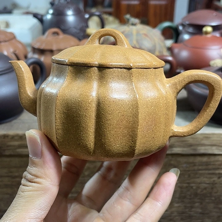 紫砂艺术学院美术