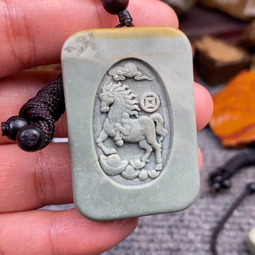 【闪购商品】原石雕刻手把件