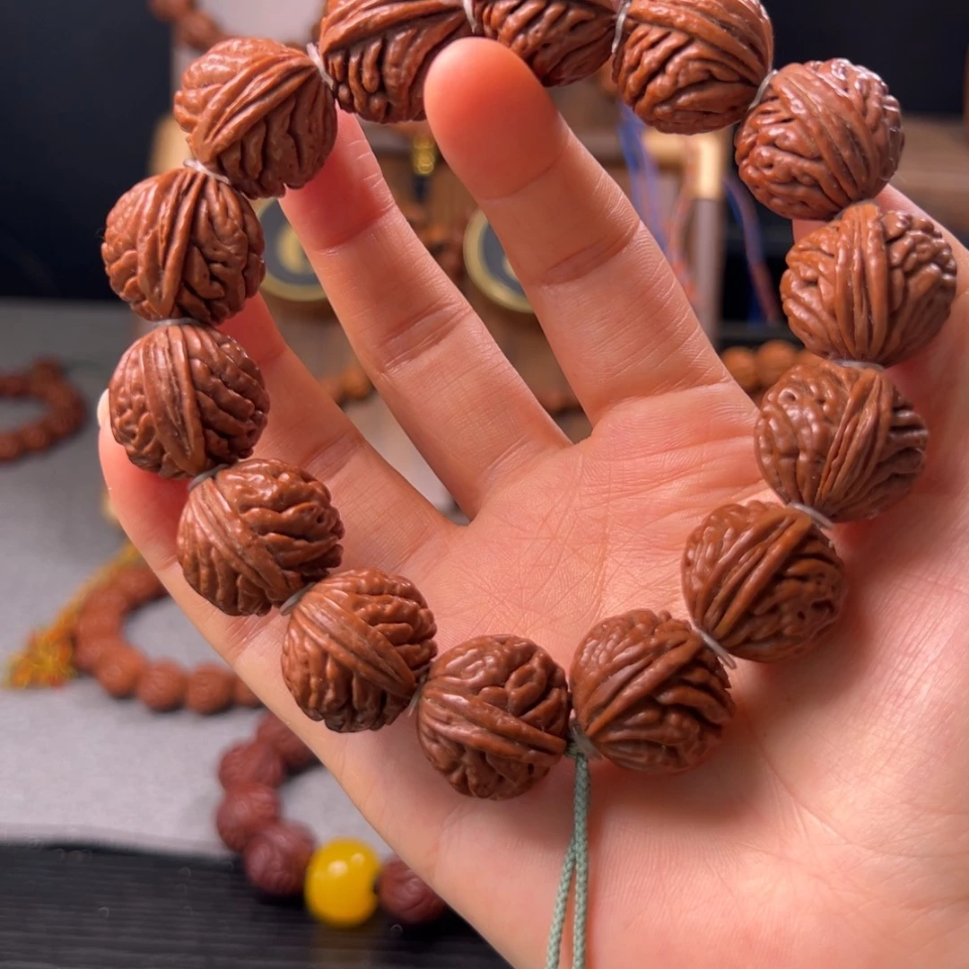 吊坠桃核21刺龙元宝