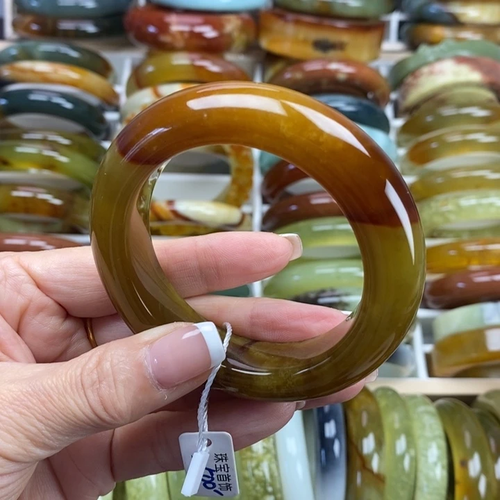 蛇纹石玉未镶嵌手镯54