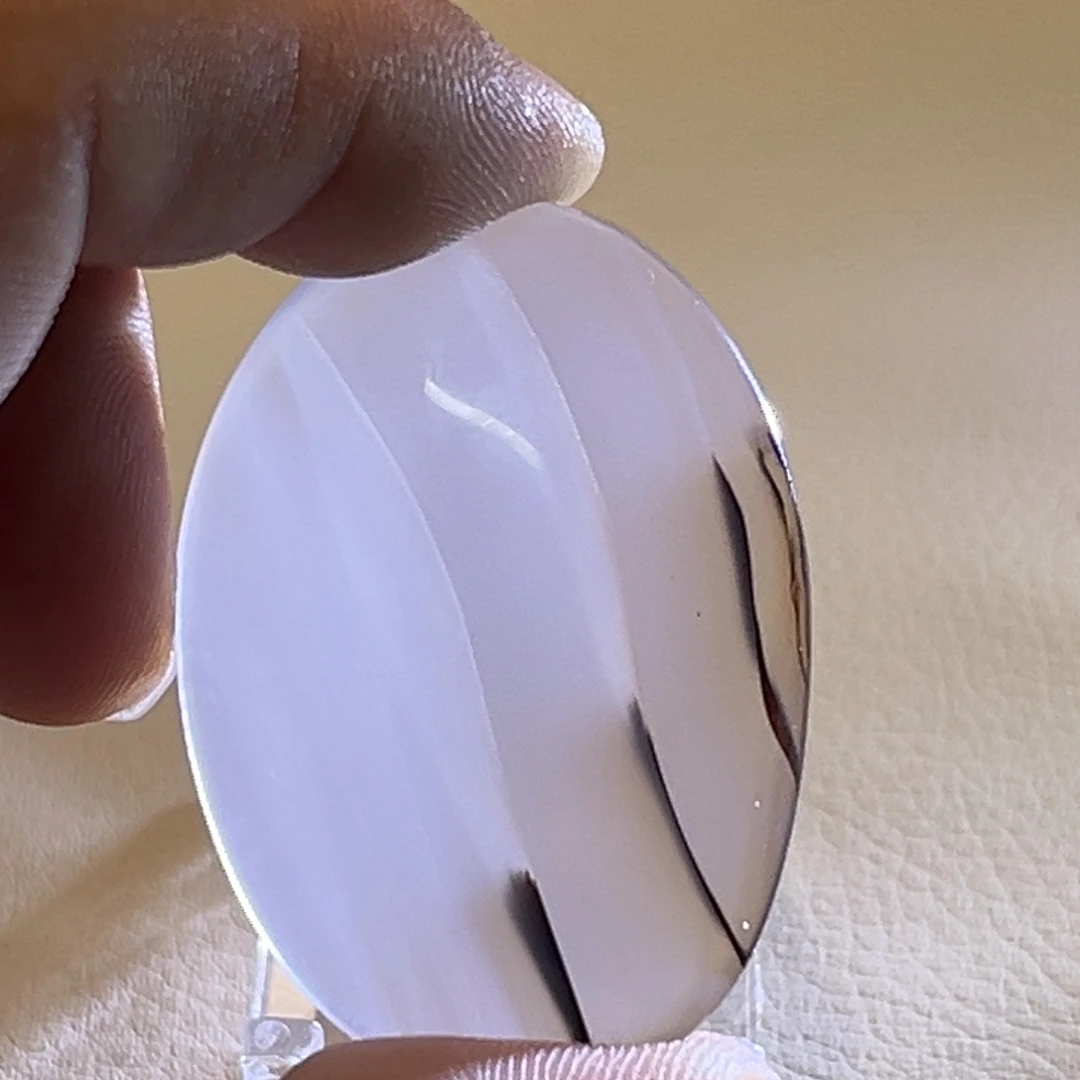 低***哥玛瑙/玉髓未镶嵌颈饰