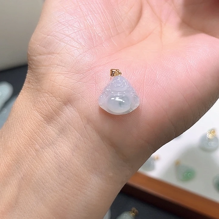 颈饰18K金镶嵌翡翠佛公