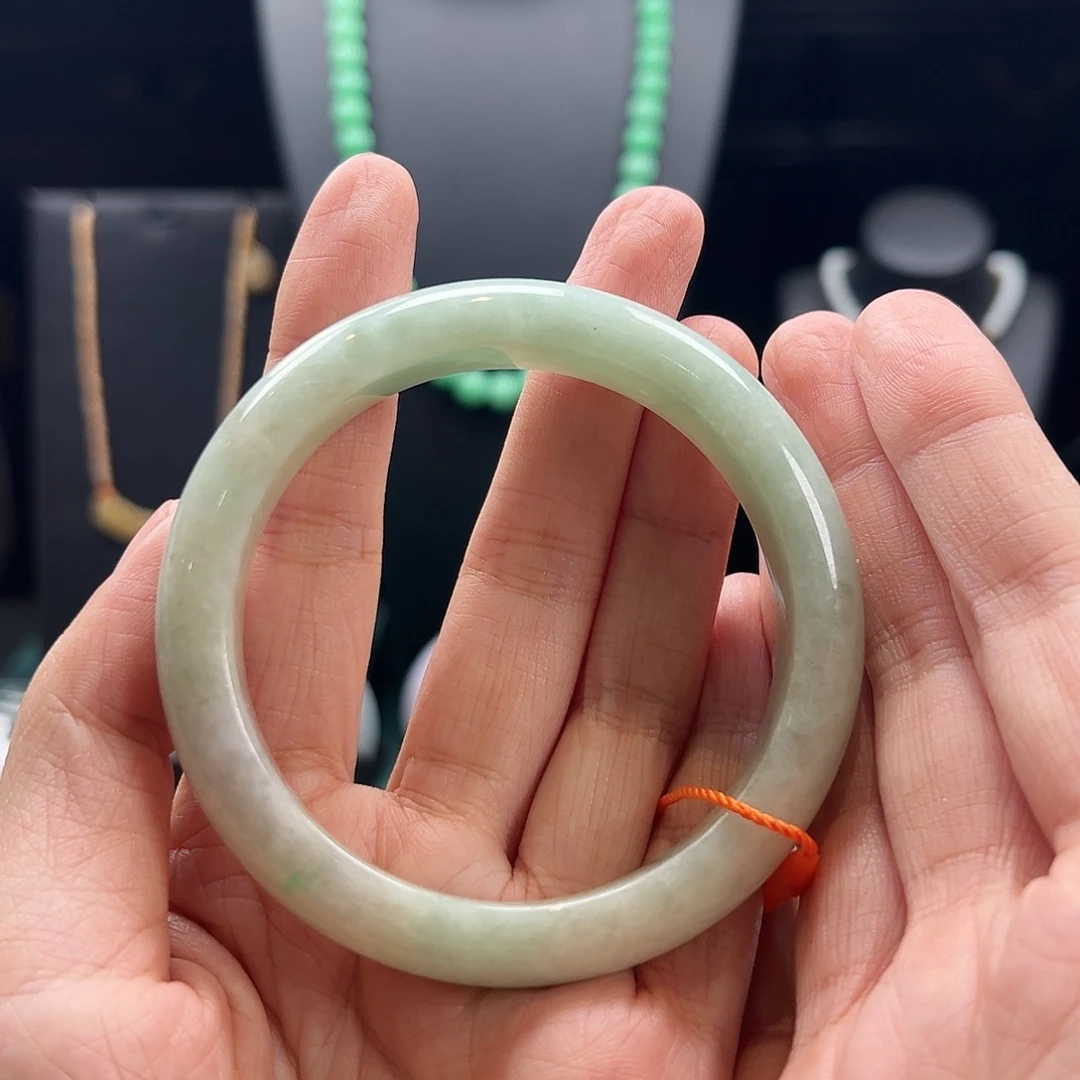 翡翠未镶嵌手镯61