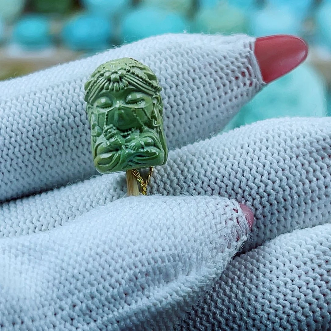 绿松石未镶嵌珠宝奇石