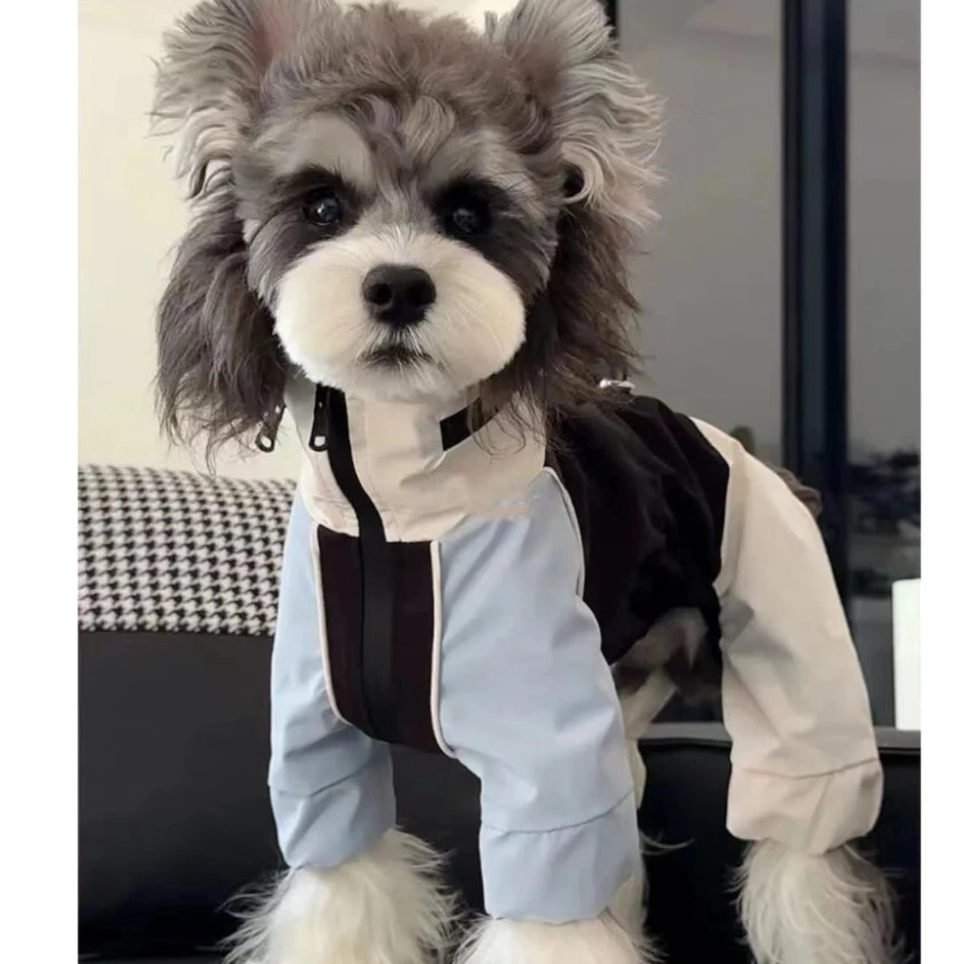 帅气狗狗衣服连帽冲锋衣秋冬宠物外套潮牌泰迪比熊柴犬雪纳瑞衣服
