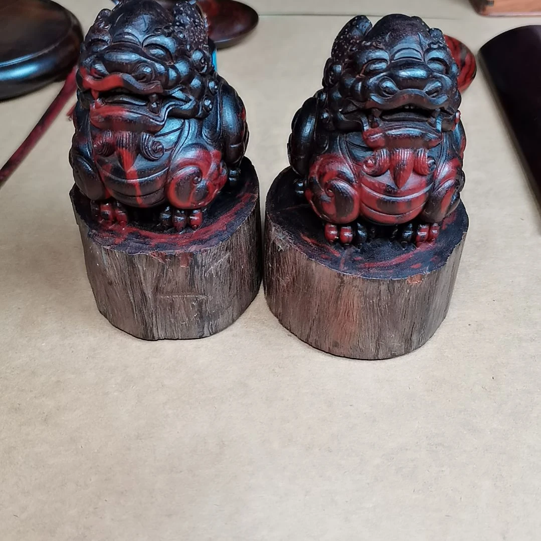 檀香紫檀（小叶紫檀）貔貅一对