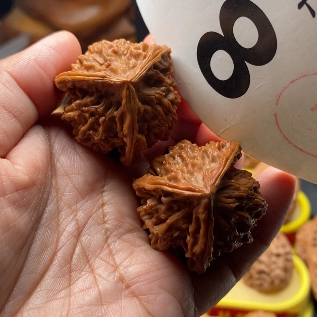 把件文玩核桃38盘山三棱