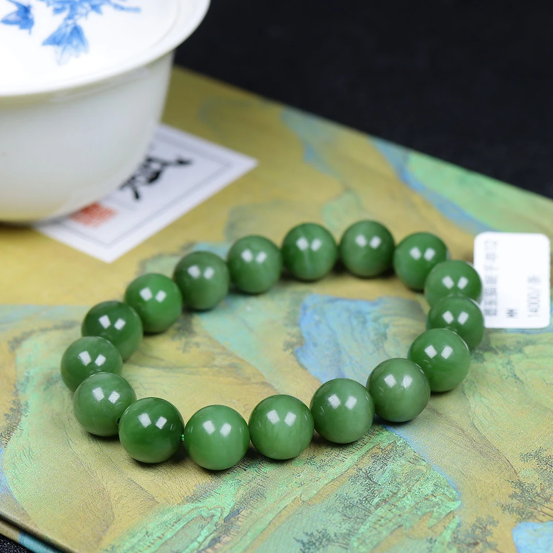 1102176和田玉碧玉圆珠手串