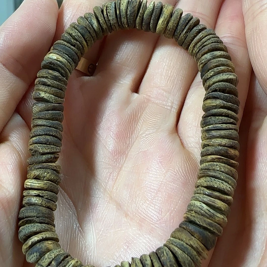 手串沉香绿奇楠沉香沉水片珠虫漏单圈8克手串