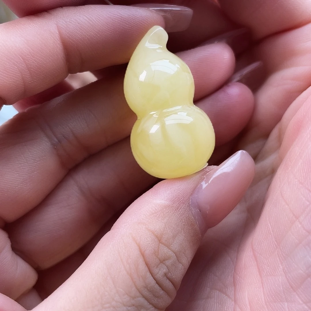未镶嵌琥珀裸石琥珀h18
