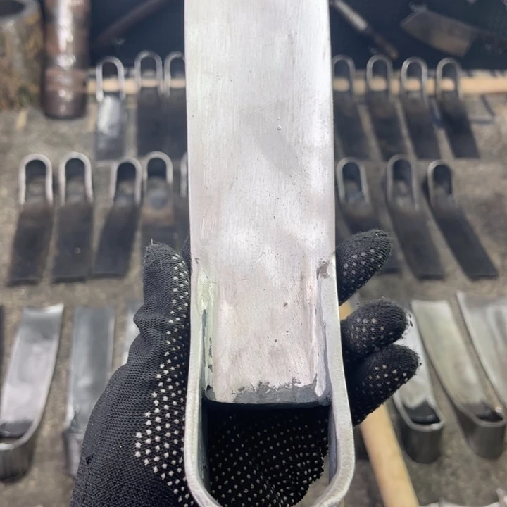 海***晏龙泉手工制作工艺锄头