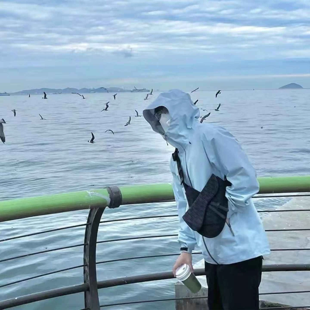 太阳同款GTX硬壳户外运动防水防风刺绣软壳冲锋衣