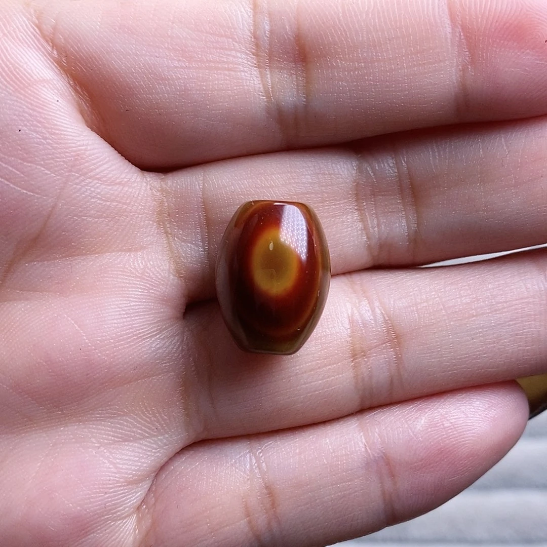未镶嵌颈饰玛瑙/玉髓范*