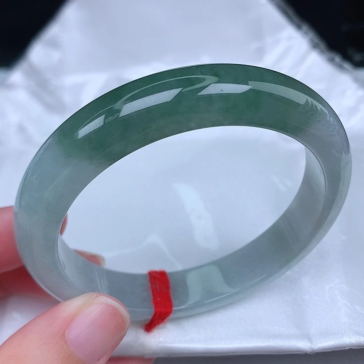 未镶嵌手镯翡翠天然