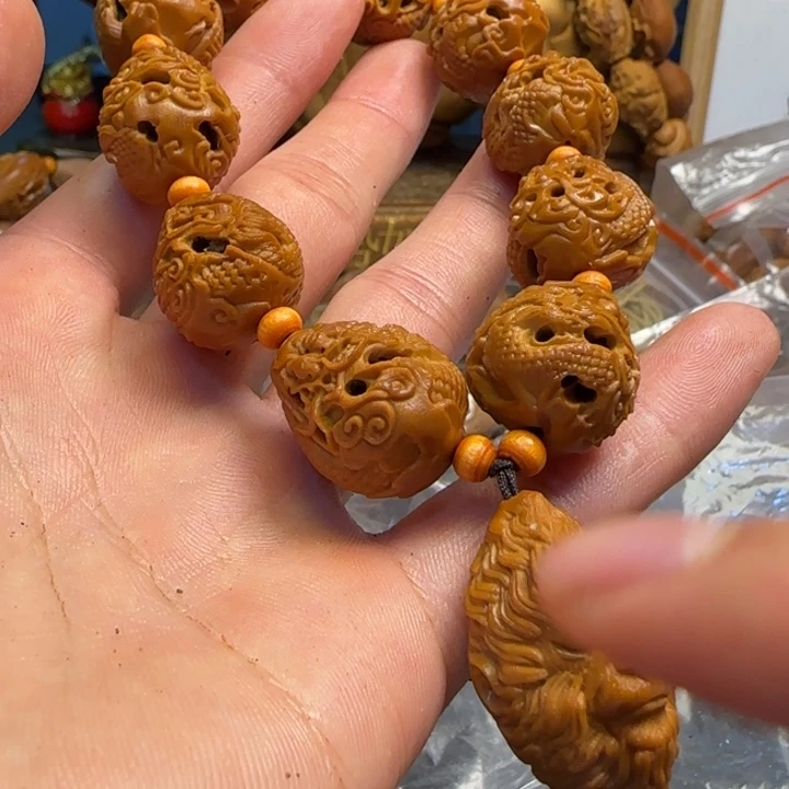 橄榄核手串/手链九龙献瑞