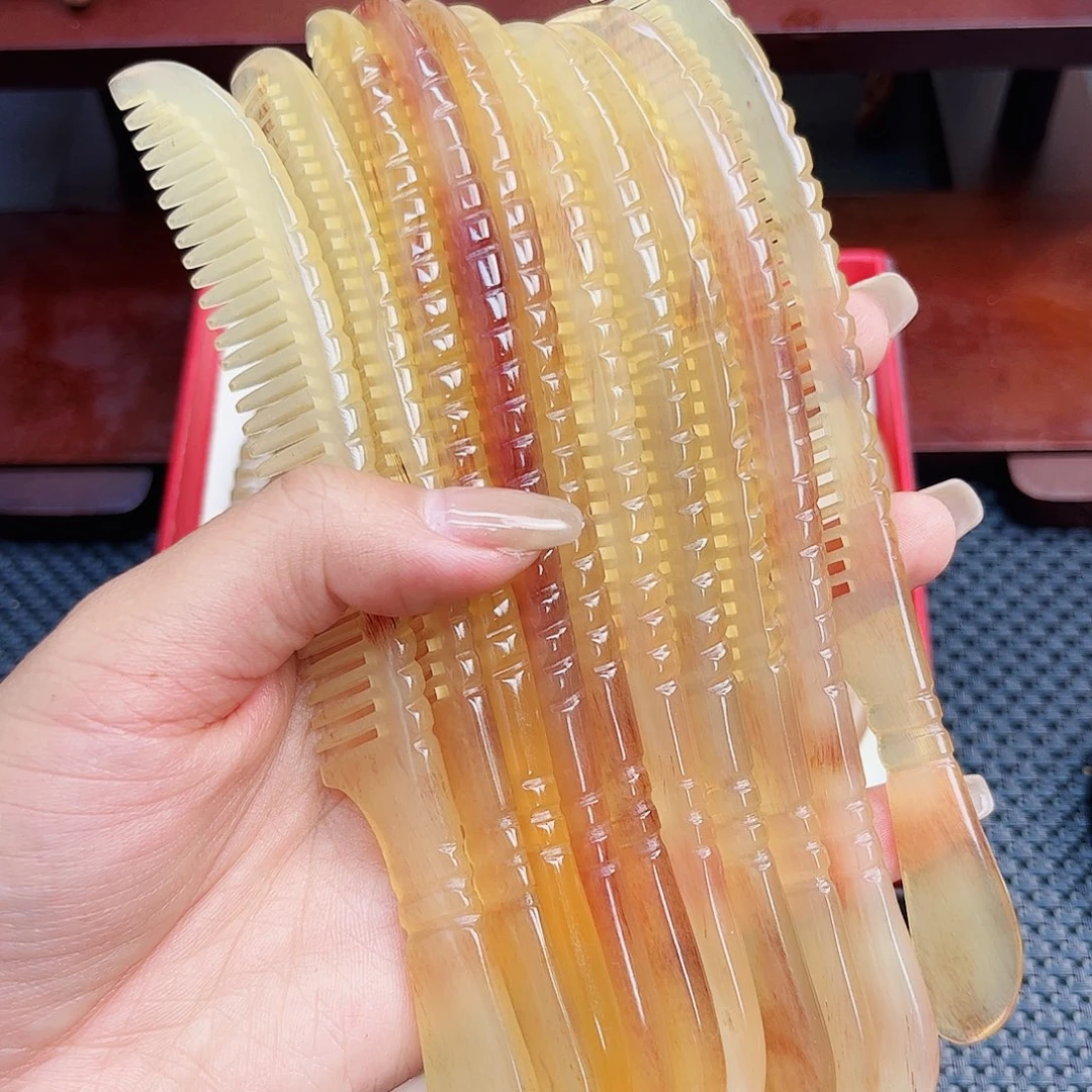 纯手工制作纯牛角梳子