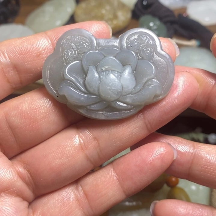 和田玉未镶嵌车挂