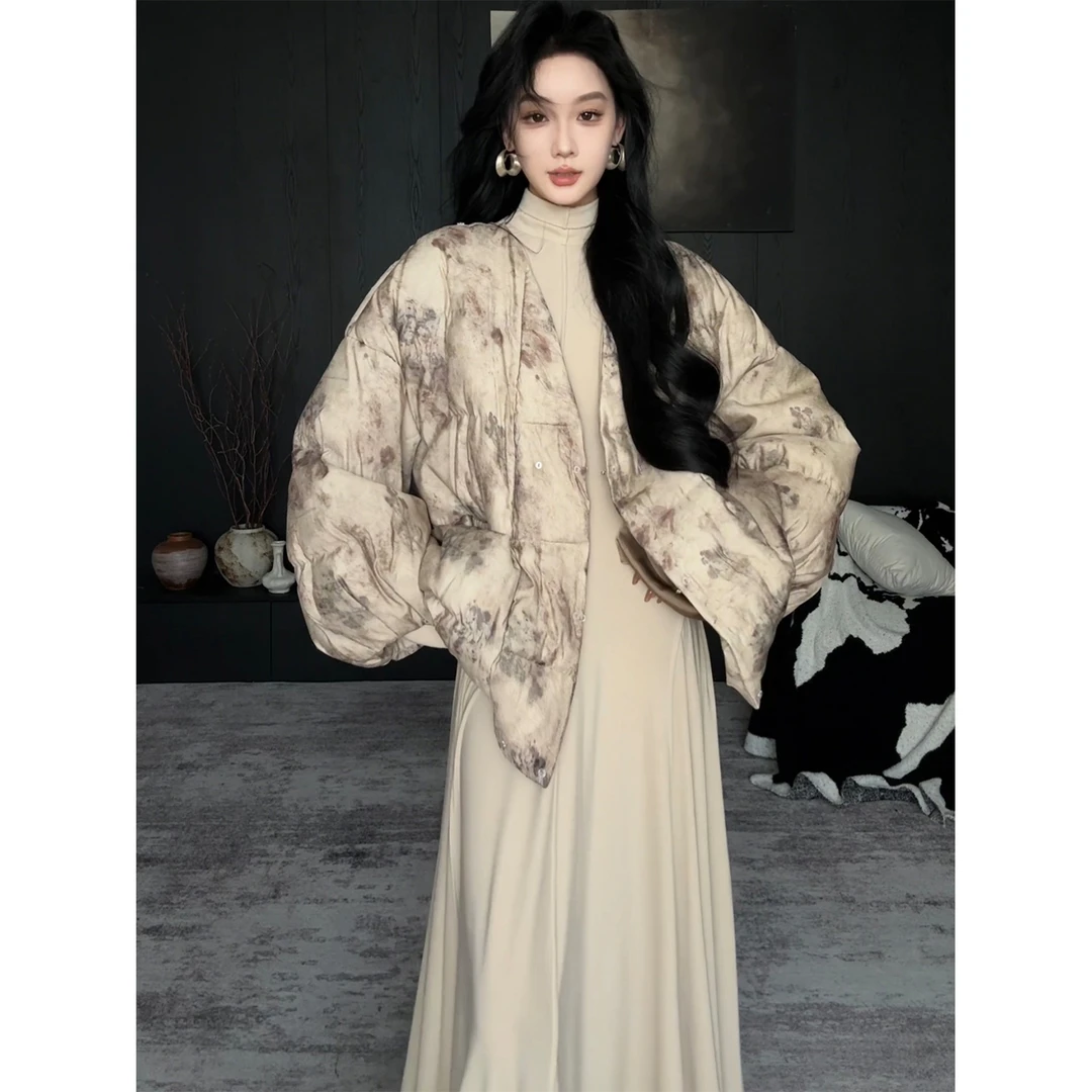 有洧Youwei【茶染褐羽绒服】古风印花立领秋冬设计感羽绒服25SS0762