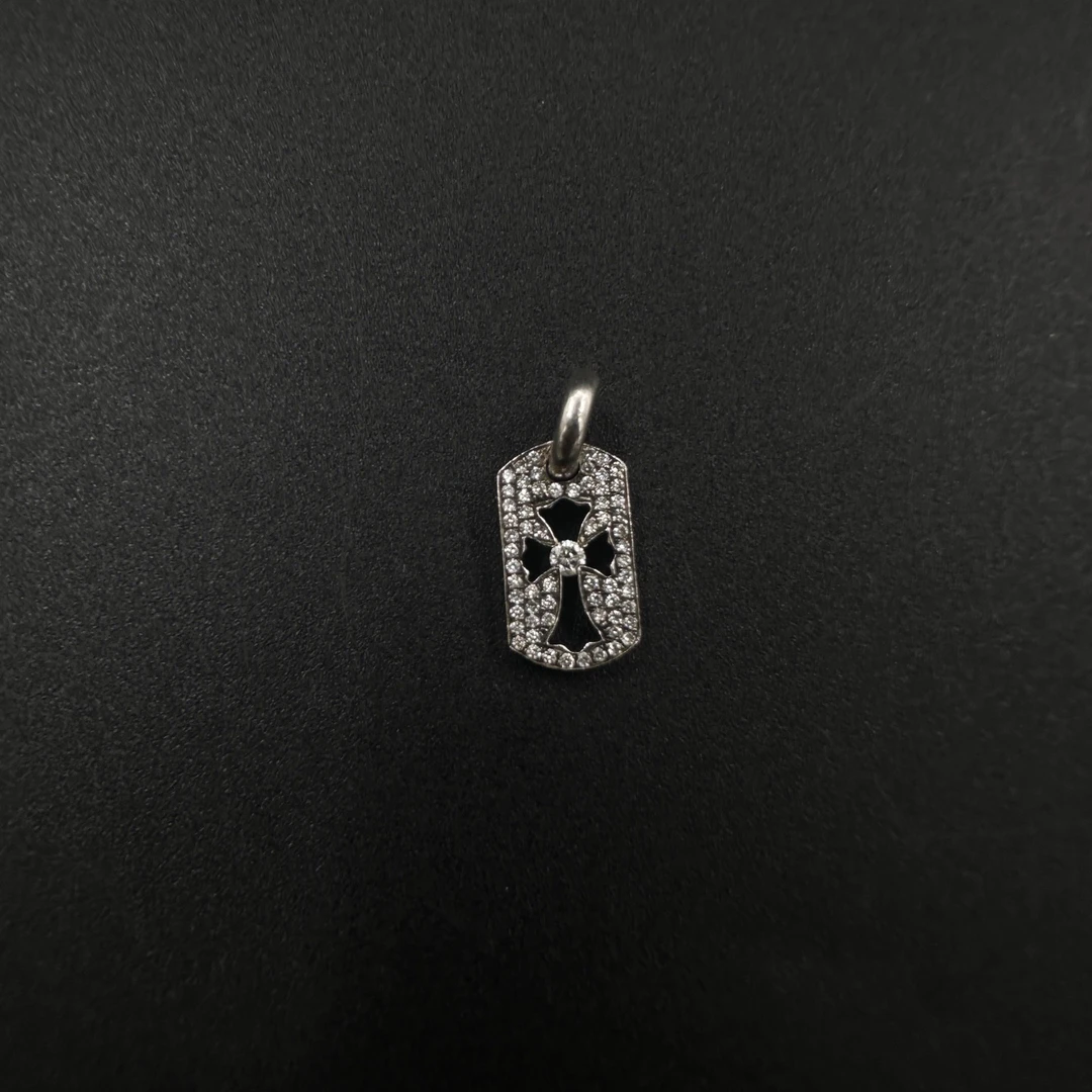 95新 Chrome Hearts/克罗心 ec 镶钻 十字架军牌 均码/95新
