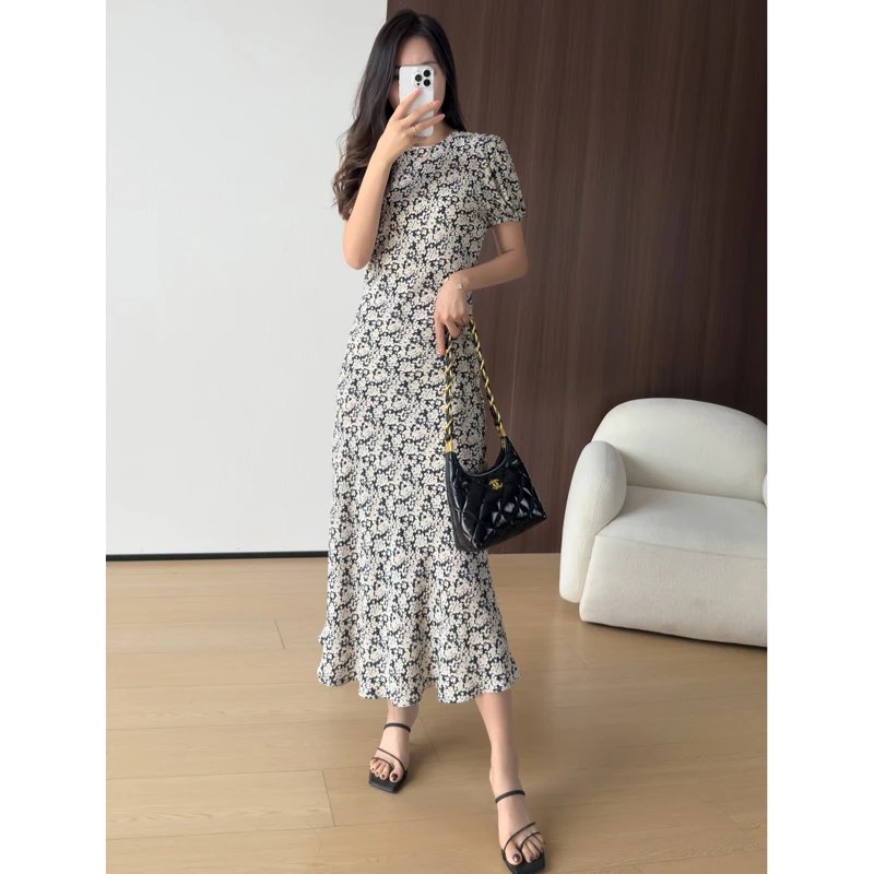 法式温柔~清爽色彩裙摆自然碎花连衣裙女轻盈透气精致时髦鱼尾裙