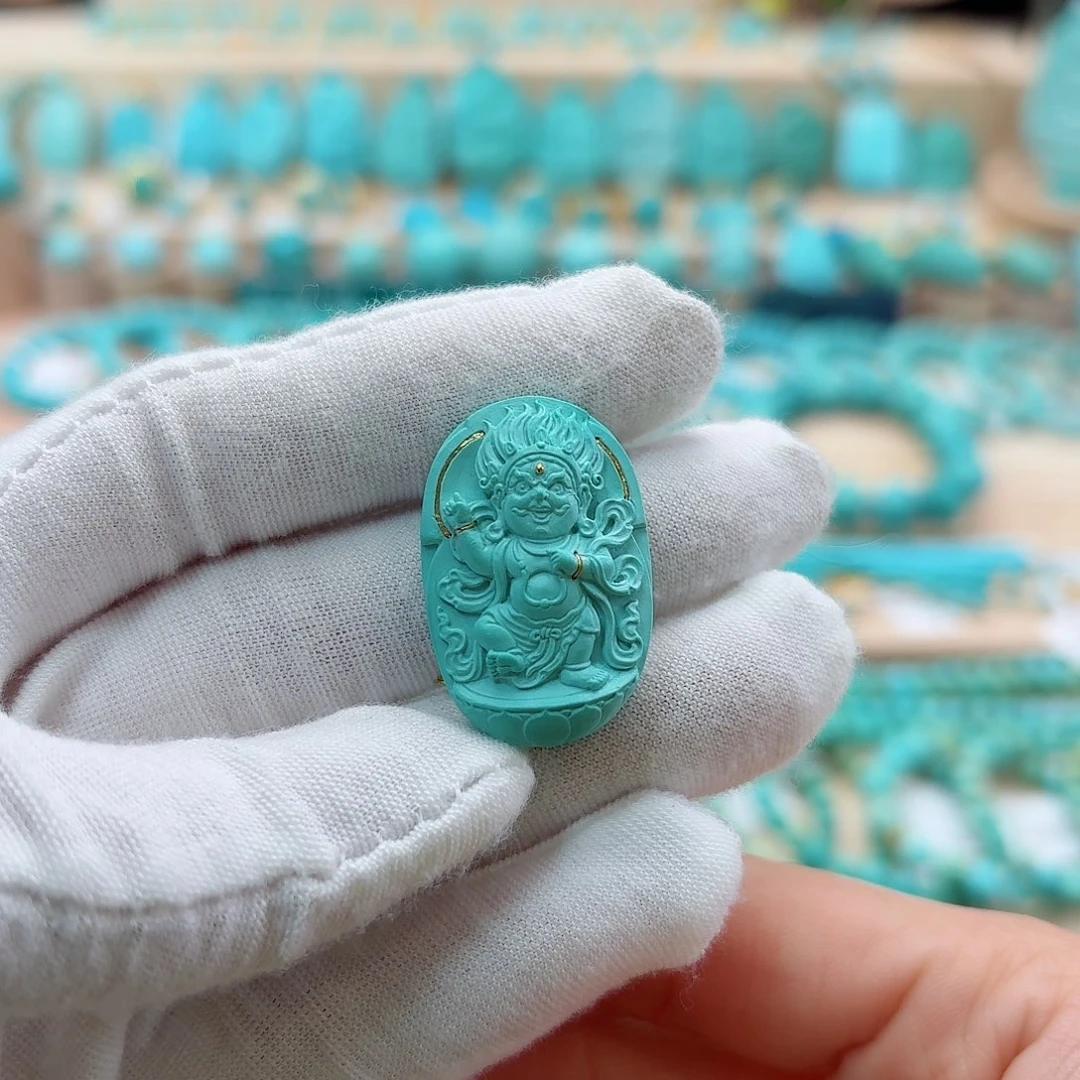 绿松石未镶嵌珠宝奇石