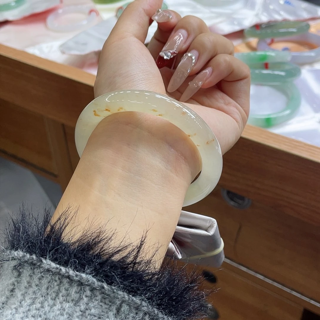 翡翠手镯未镶嵌66 号链接