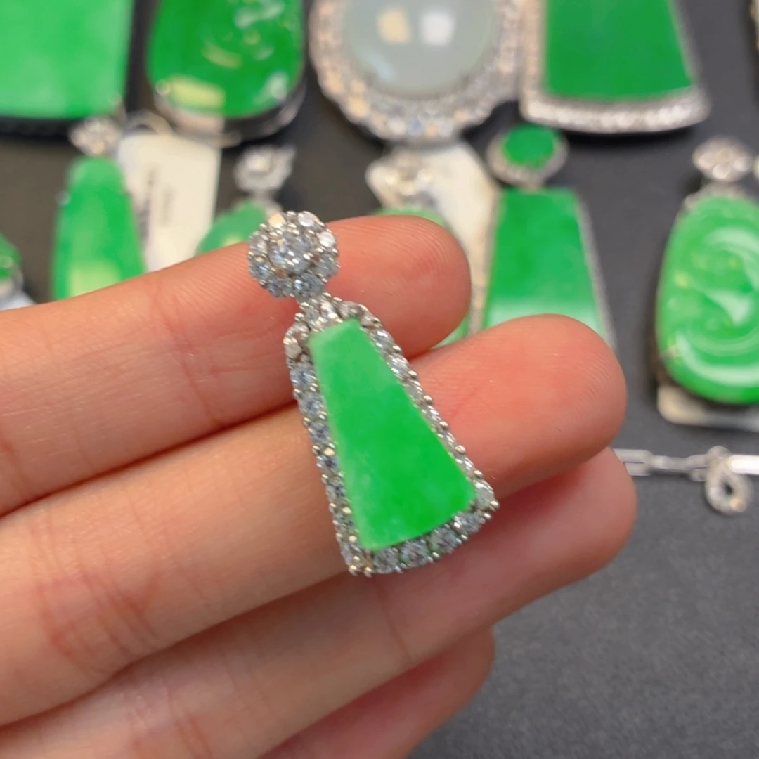 翡翠银S925镶嵌颈饰