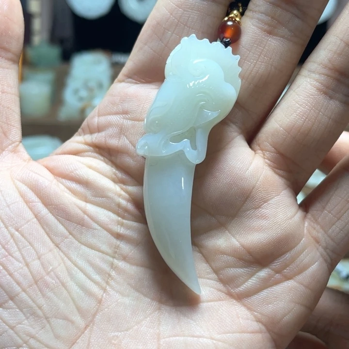 和田玉未镶嵌颈饰ᅟᅟᅟᅟ