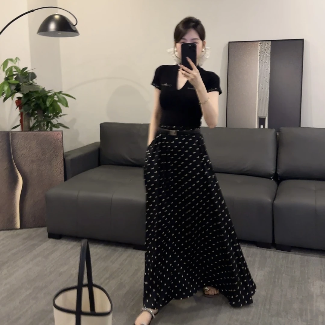 【OS&oneshow】烫钻显瘦时尚慵懒黑色V领上衣复古波点伞裙套装+腰带