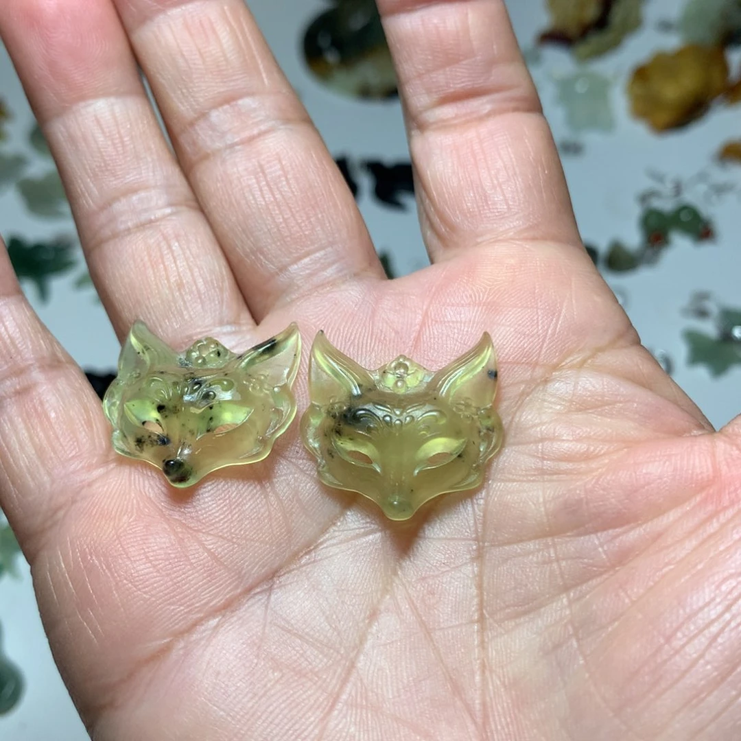 蛇纹石玉耳环未镶嵌