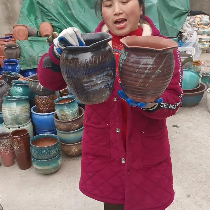 红陶瑕疵两个盆子。。。