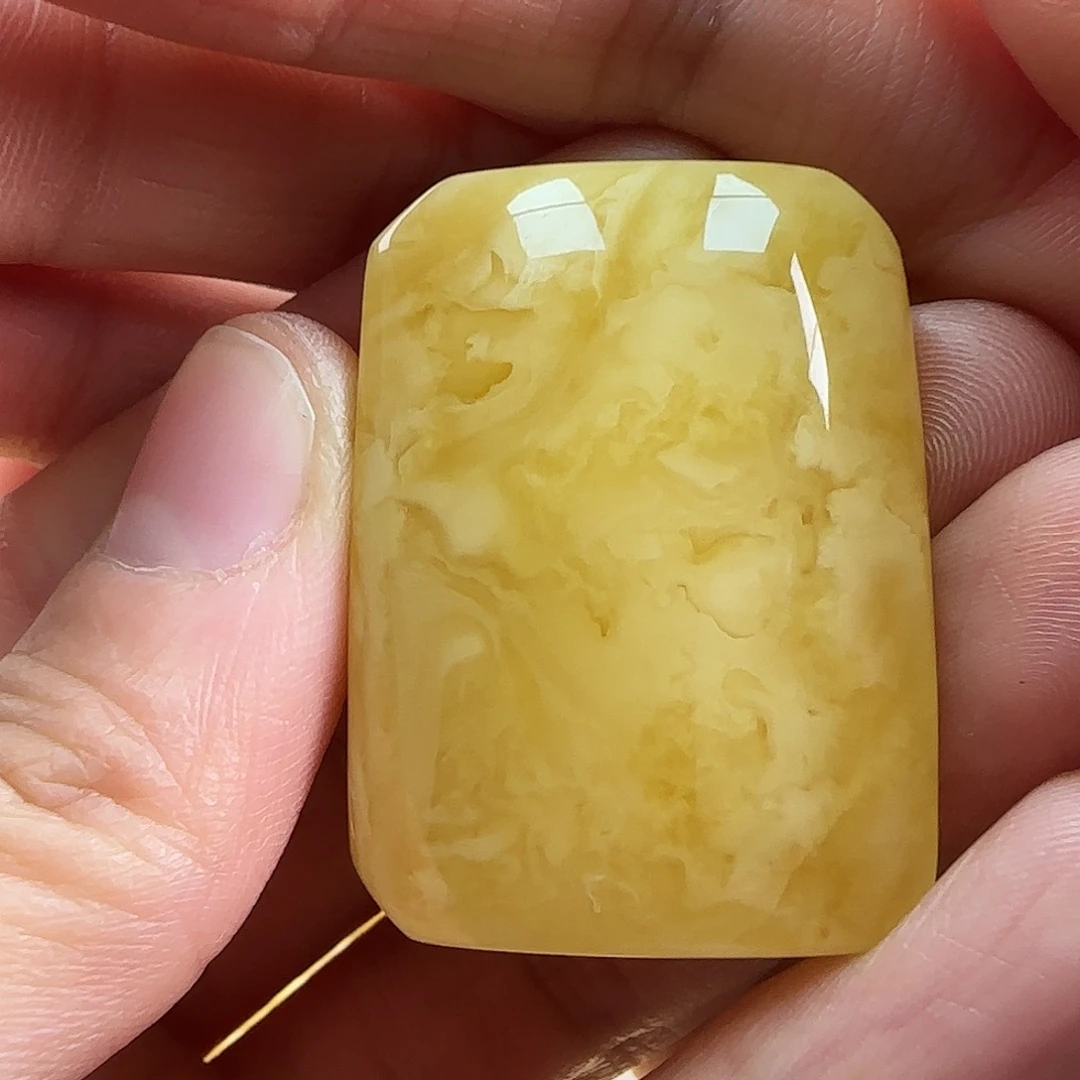 蜜蜡未镶嵌珠宝奇石