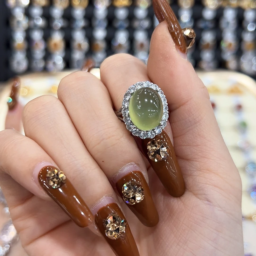 水晶戒指银S925镶嵌困*